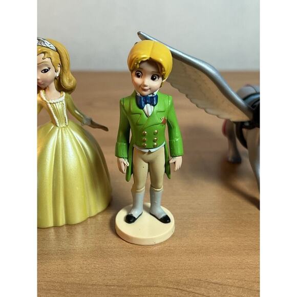 Bundle Of 5 Sofia The First Toys Action Figures Cake Toppers Plus Amber - Picture 5 of 10